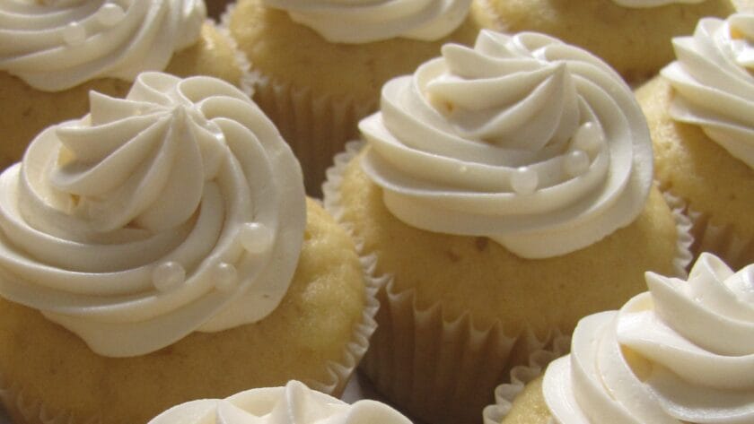 Lemon Buttermilk Cupcakes